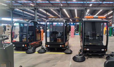 榮事達小型環衛掃地車 榮事達小型環衛掃地車.jpg